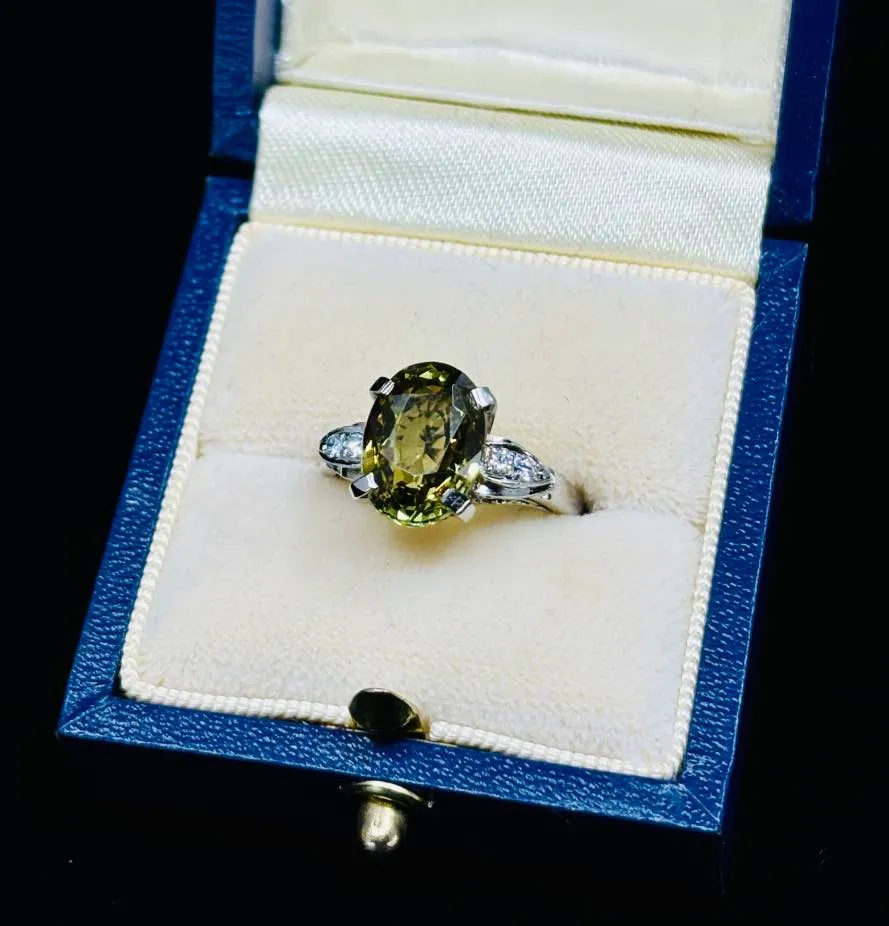 1950s Rare Natural Alexandrite & Diamond Ring