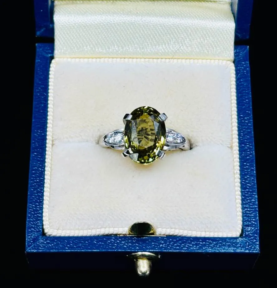 1950s Rare Natural Alexandrite & Diamond Ring