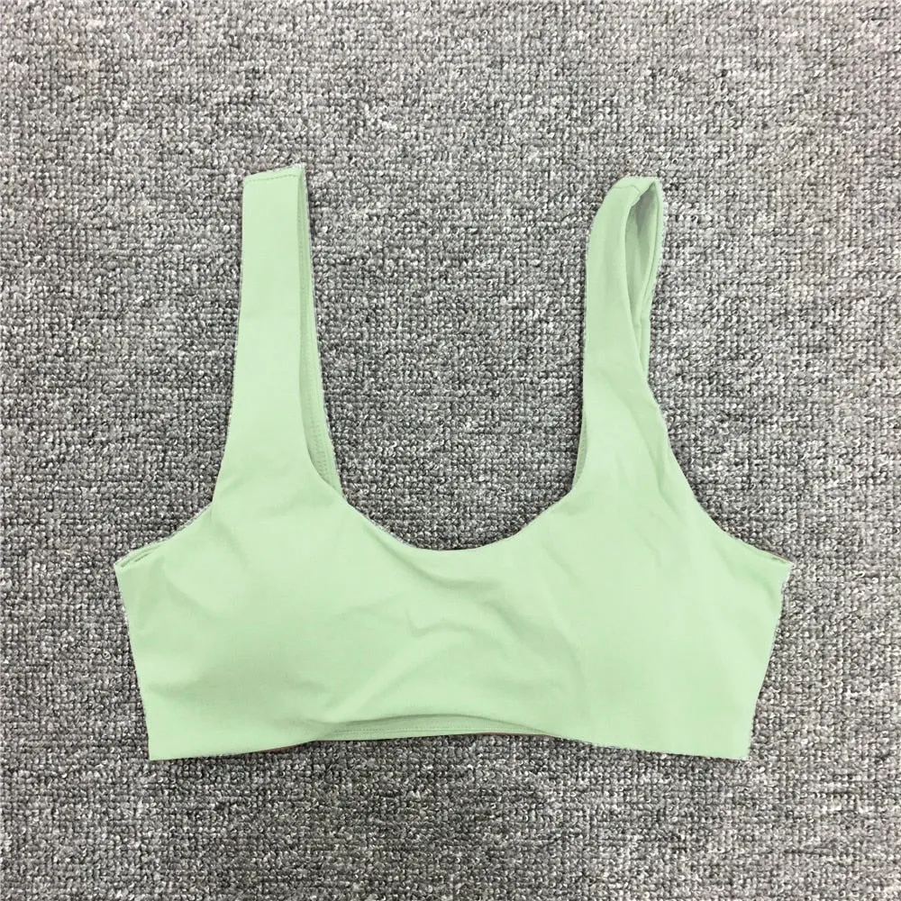 2023 Pad Stretchy Fitness Top Quick Dry Light Support Pilates Sport Bra