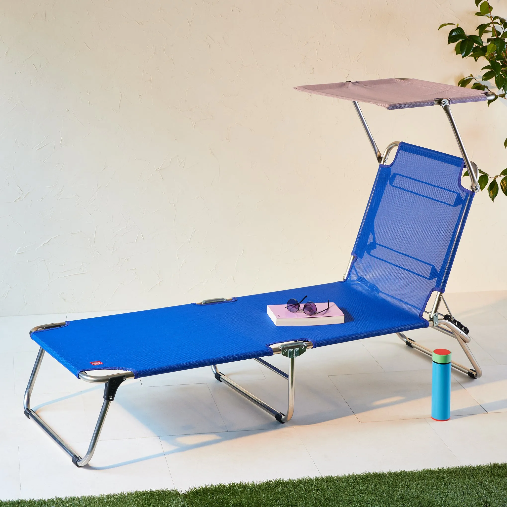 Amigo Outdoor Lounge Chair with Sun Shield - Navy/ Lilac