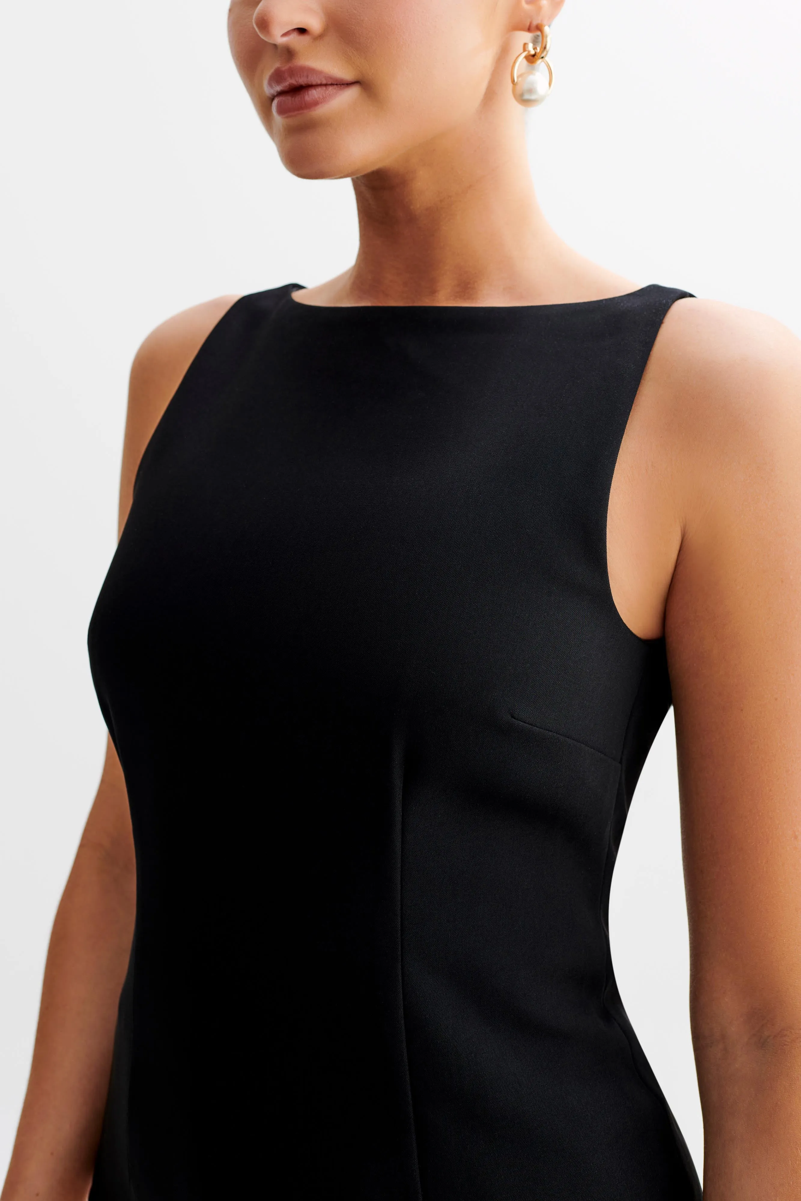 Angela Sleeveless Suiting Top - Black