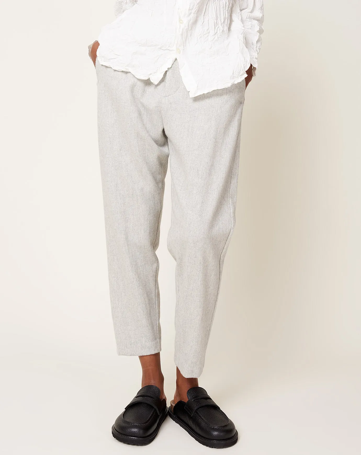 Eco Wool Flannel Slim Tapered Pants in Grey