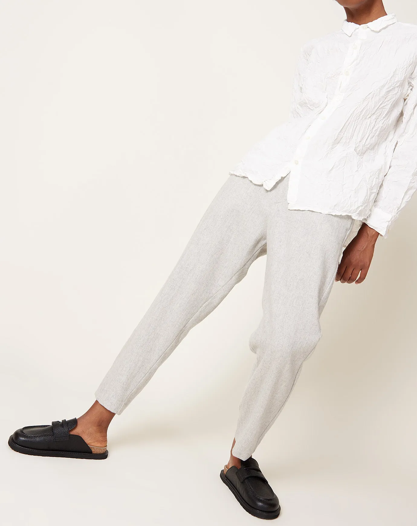 Eco Wool Flannel Slim Tapered Pants in Grey