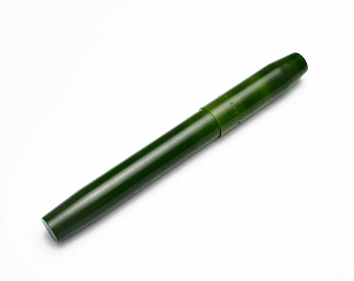 Model 46 Fountain Pen - Matte Vintage Green