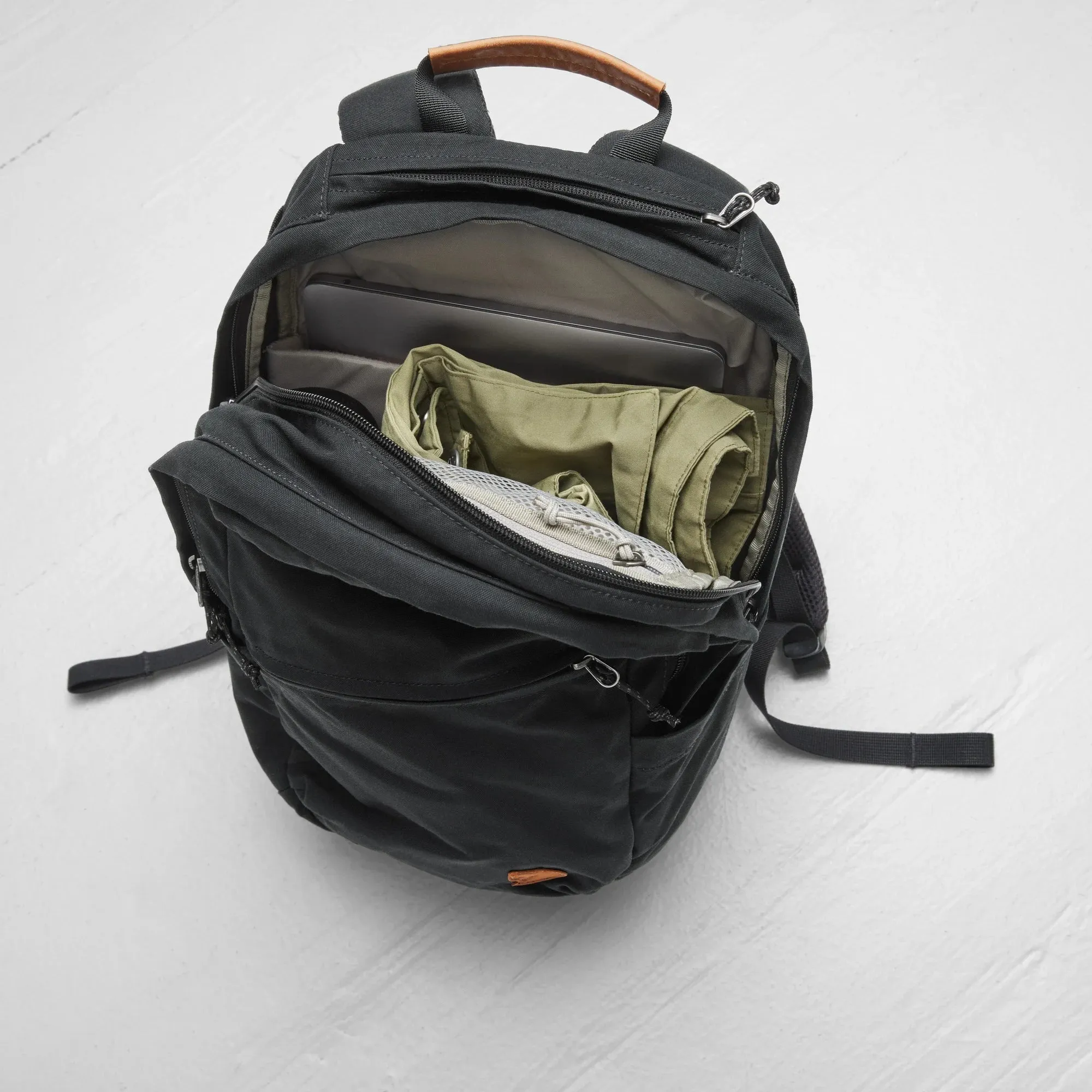 Räven 20l Backpack - Recycled Polyester & Organic Cotton