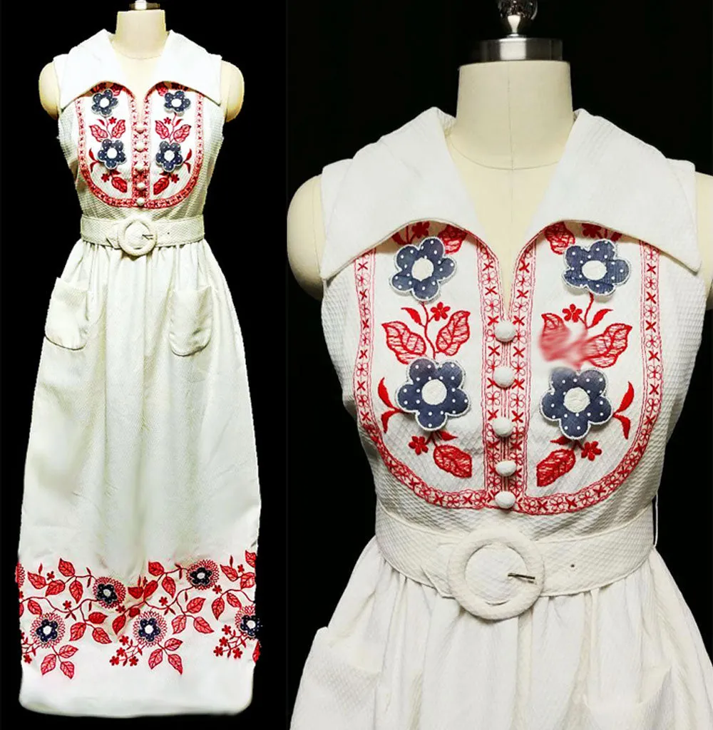 *VINTAGE MISS ELLIETTE BELMAN DIAMOND'S PIQUE DRESS ADORNED WITH EMBROIDERY AND APPLIQUES WITH A METAL ZIPPER