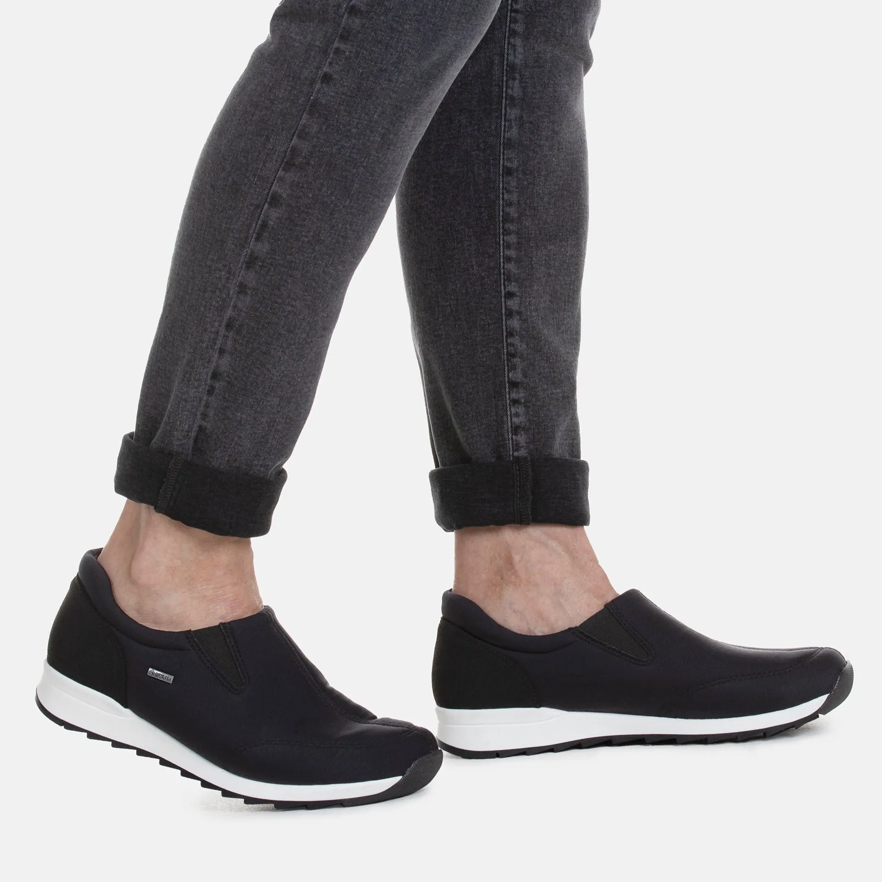 VIRE Women´s vegan GORE-TEX® slip-on sneaker